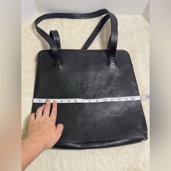 Wolfgang Reibesehl Sleek Black Leather Tote Bag - Picture 9 of 10